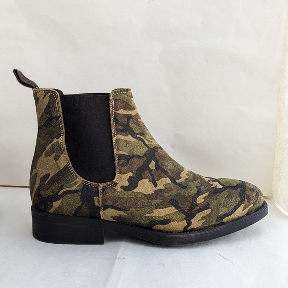 Anthropologie Camouflage Ankle Boots - Picture 3 of 11
